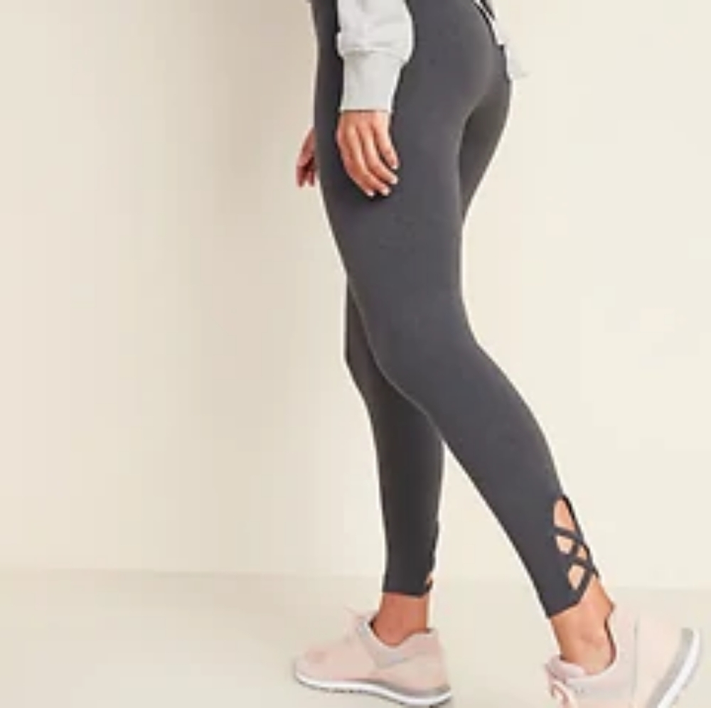 3/$15 CLEARANCE Grey Old Navy Sheer Strappy Ankle Cropped Leggings Small